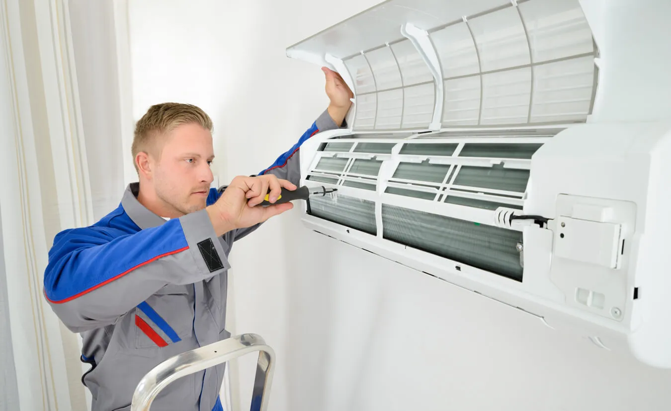 Image illustrates The Best AC Repair Experts​ in town.